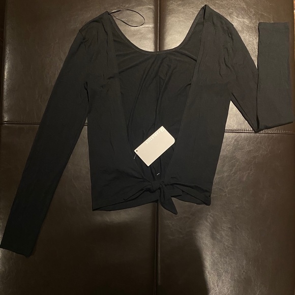 Fabletics Long-Sleeve Tee (Open Back) - Picture 4 of 7